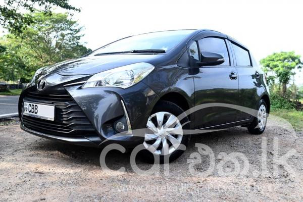 TOYOTA VITZ 2017
