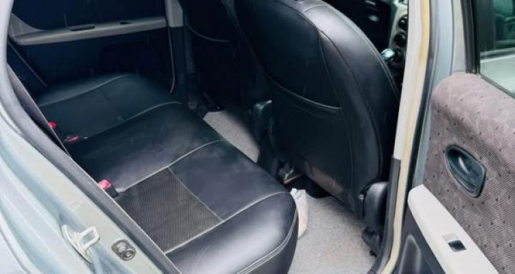 TOYOTA VITZ 2008
