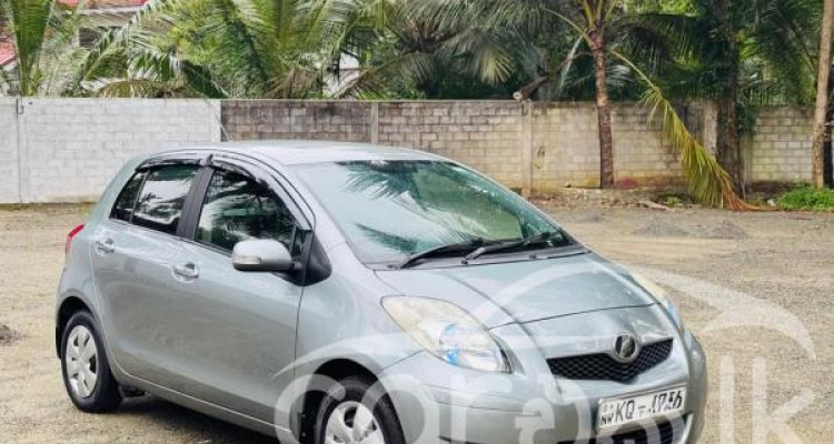 TOYOTA VITZ 2008