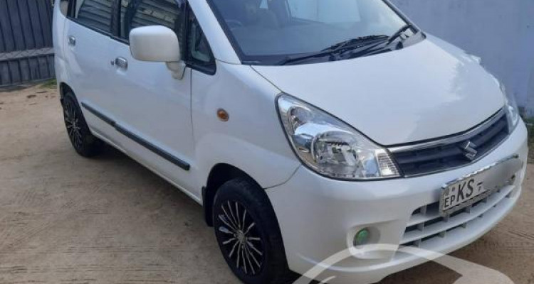 SUZUKI ESTILO 2012