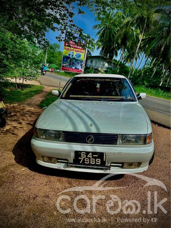 NISSAN SUNNY SB13 1990