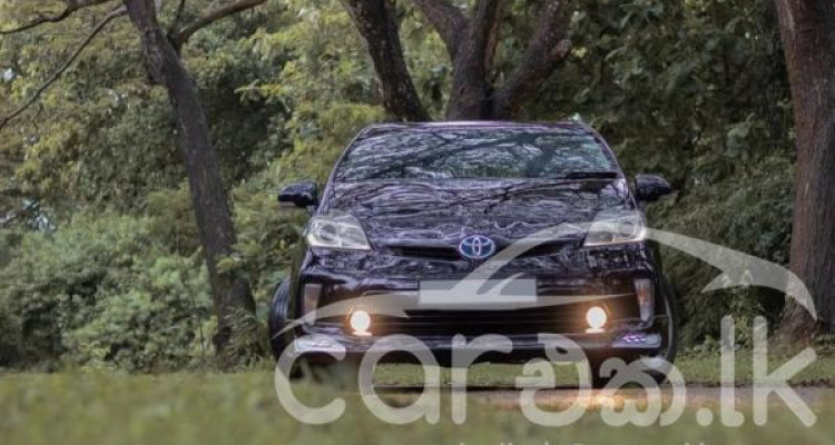 TOYOTA PRIUS 2013