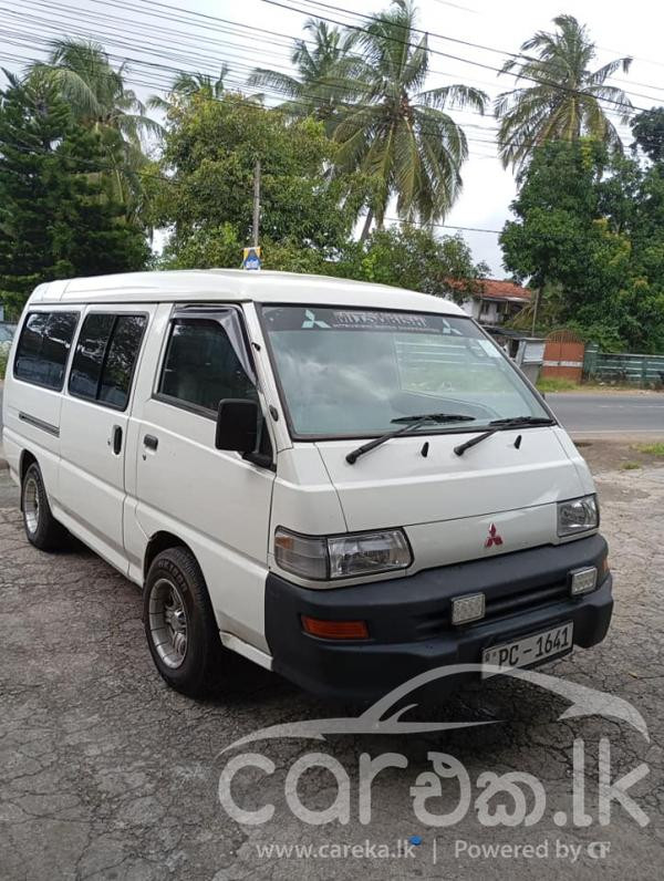 MITSUBISHI PO15 2011