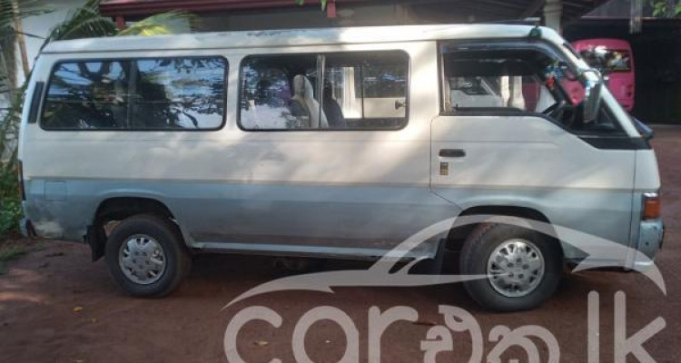 NISSAN CARAVAN 1992