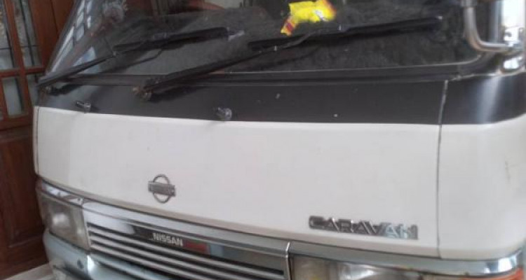 NISSAN CARAVAN 1992