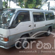 NISSAN CARAVAN 1992