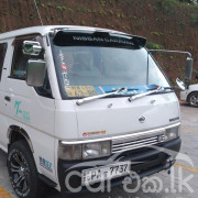 NISSAN CARAVAN 2001