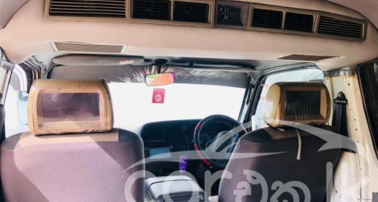 TOYOTA HIACE LH113 1994