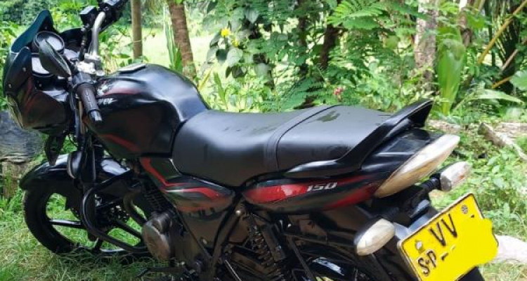 BAJAJ DISCOVER 150 2010