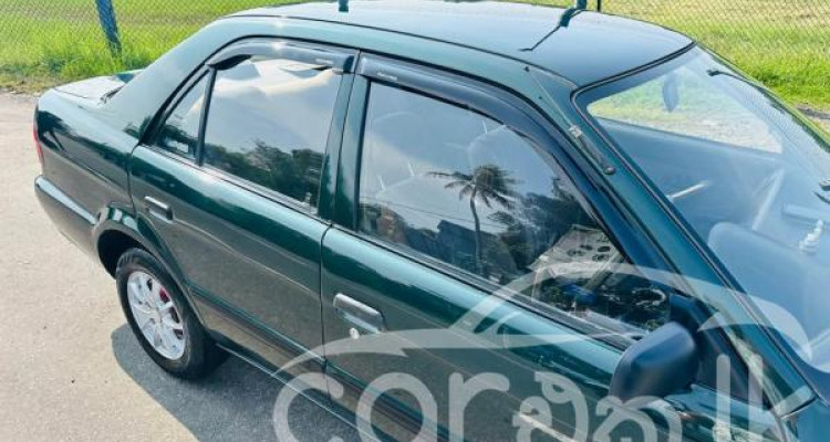 TOYOTA SOLUNA 2002