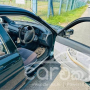 TOYOTA SOLUNA 2002