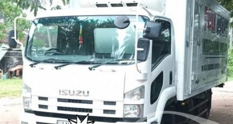 ISUZU FREEZER 2012