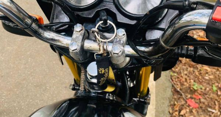 BAJAJ CT100 2019