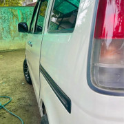 TOYOTA NOAH KR42 2001