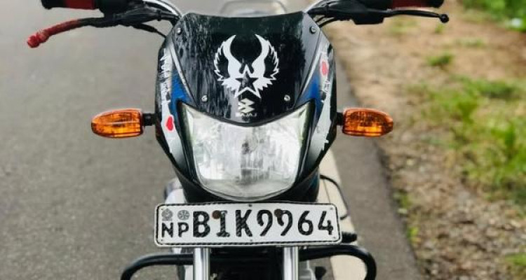 BAJAJ CT100 2019