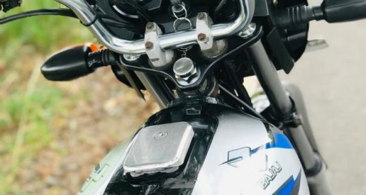 BAJAJ CT100 2019