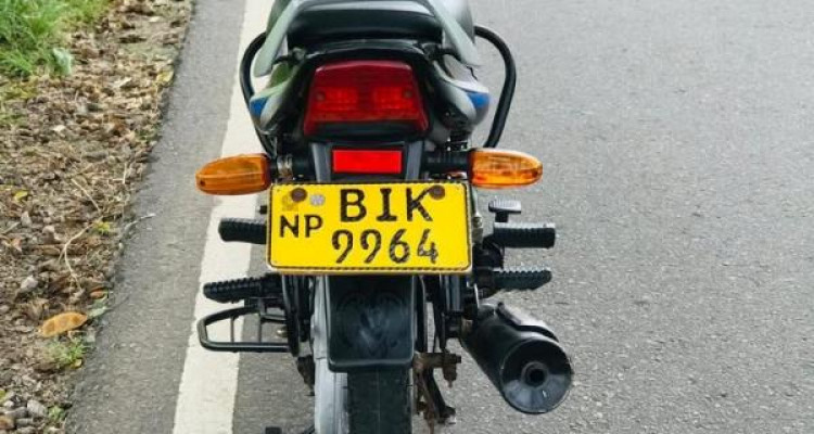 BAJAJ CT100 2019