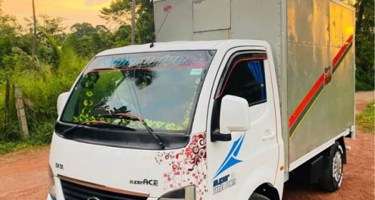 TATA SUPER ACE 2014