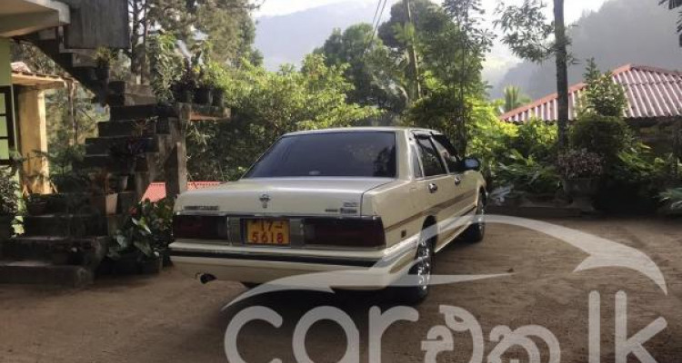 NISSAN CEDRIC 1989