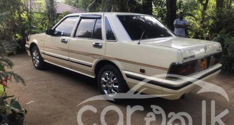 NISSAN CEDRIC 1989