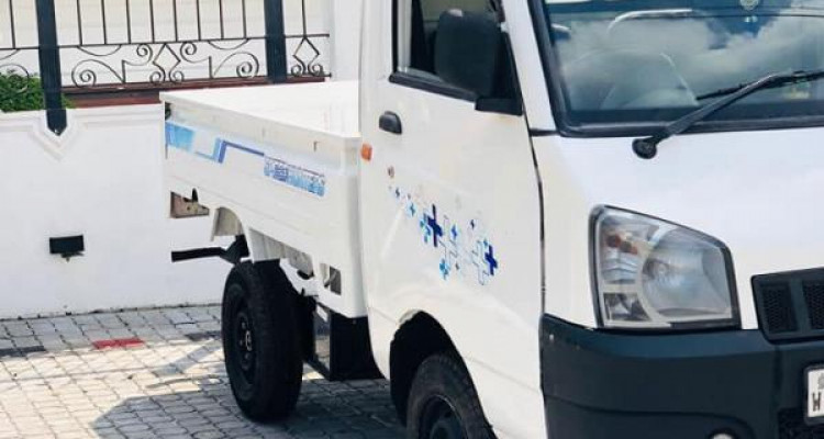 MAHINDRA MAXXIMO 2013