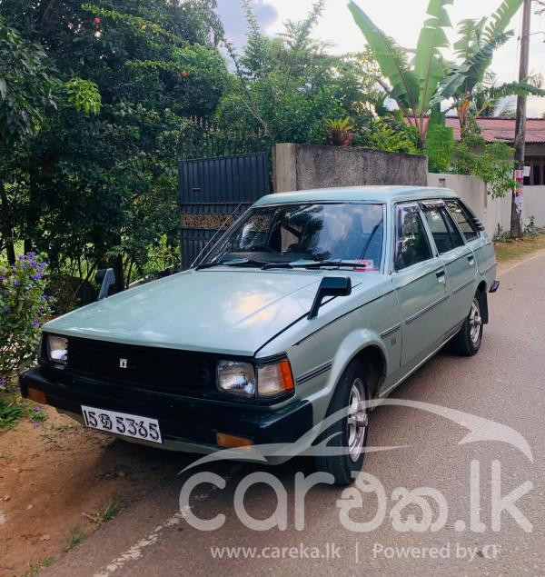 TOYOTA COROLLA DX WAGON KE72 1985