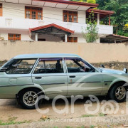 TOYOTA COROLLA DX WAGON KE72 1985
