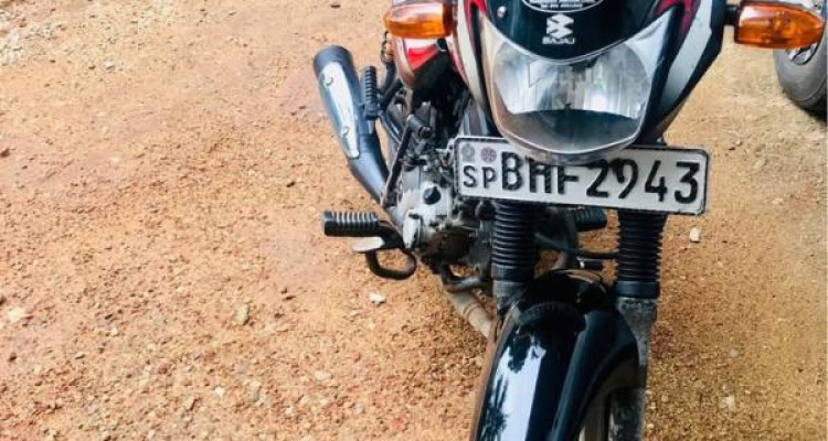 BAJAJ CT100 2019