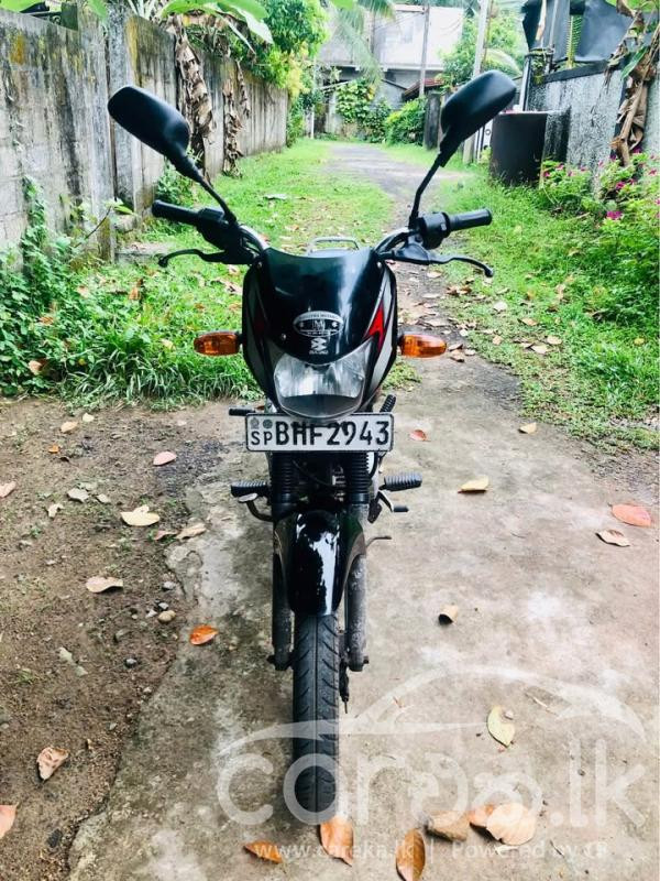 BAJAJ CT100 2019