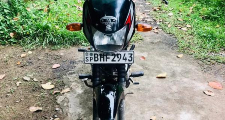 BAJAJ CT100 2019