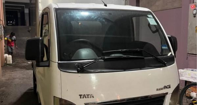 TATA SUPER ACE 2015