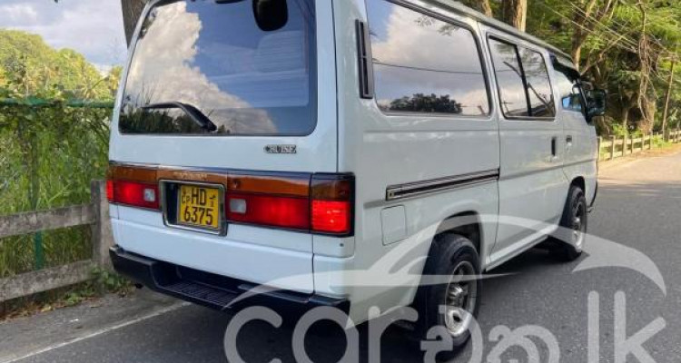 NISSAN CARAVAN 1997