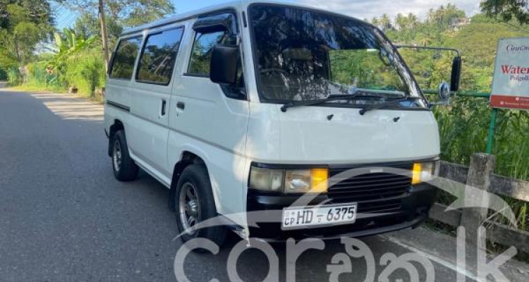 NISSAN CARAVAN 1997