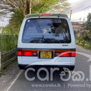 NISSAN CARAVAN 1997