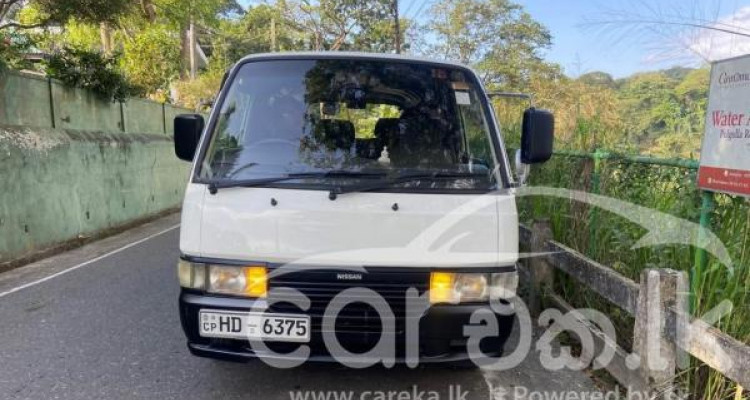 NISSAN CARAVAN 1997