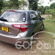 TOYOTA VITZ 2017