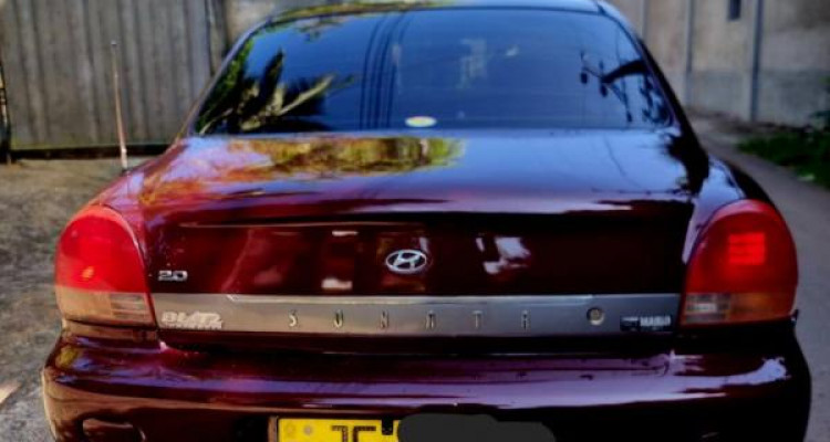 HYUNDAI SONATA 2004