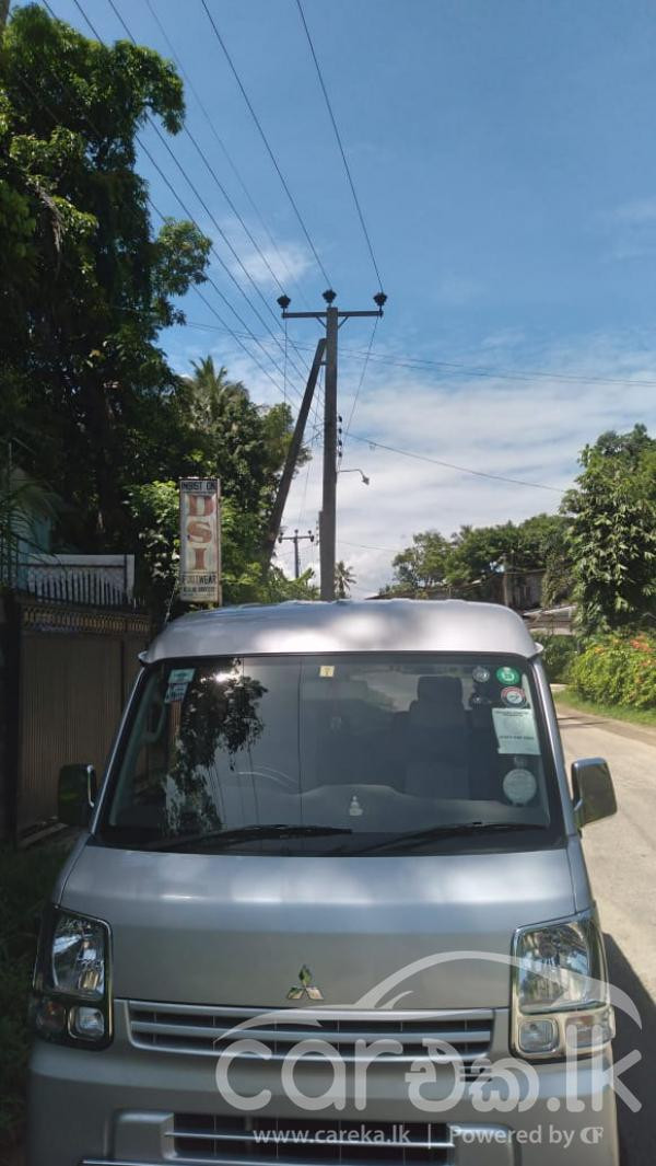 MITSUBISHI MINICAB 2016
