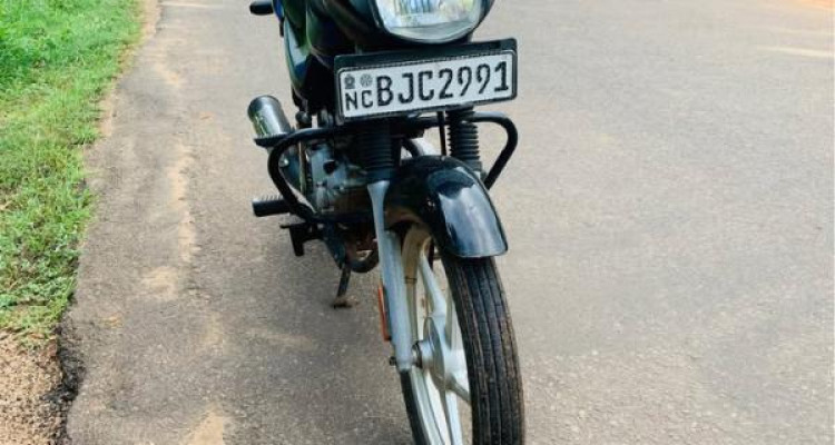 BAJAJ CT100 2022