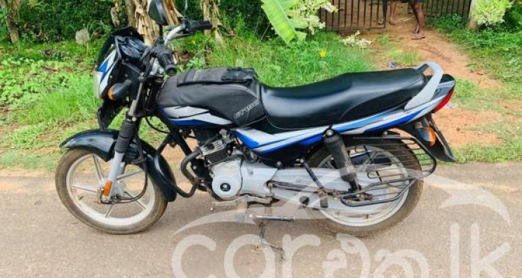 BAJAJ CT100 2022