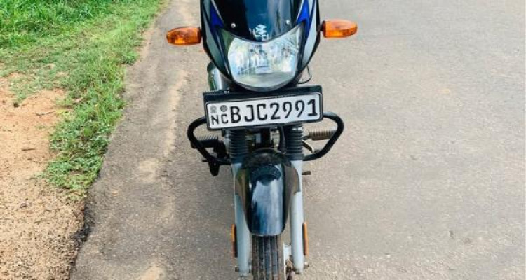 BAJAJ CT100 2022
