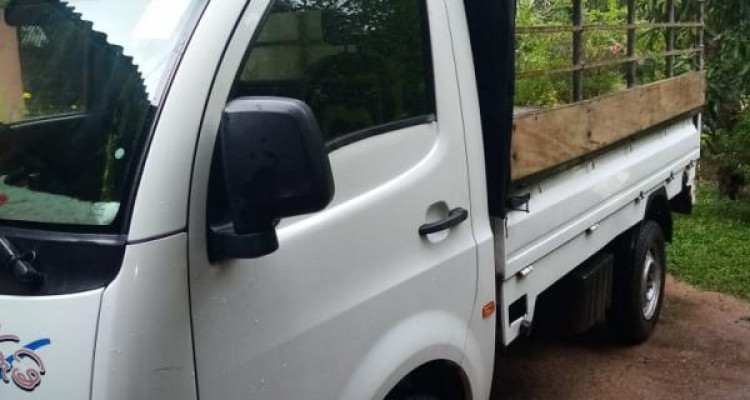 TATA SUPER ACE 2012