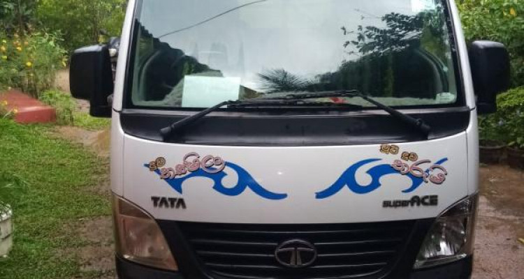 TATA SUPER ACE 2012