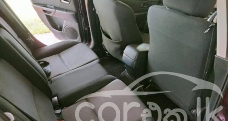 MAZDA 3 2008