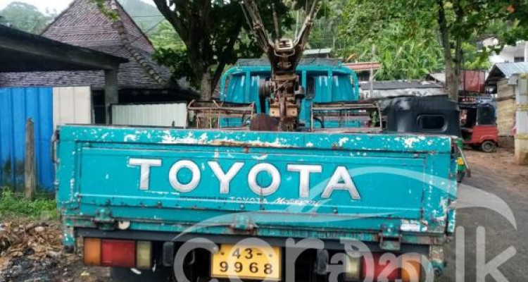 TOYOTA DYNA 1990
