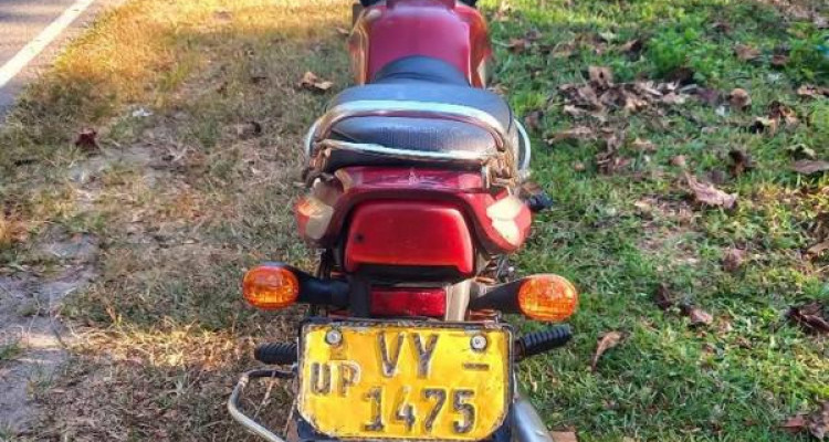 BAJAJ CT100 2010