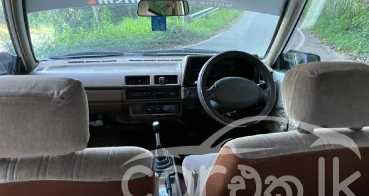 NISSAN SUNNY B11 1984