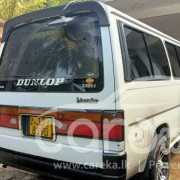 NISSAN CARAVAN 1999