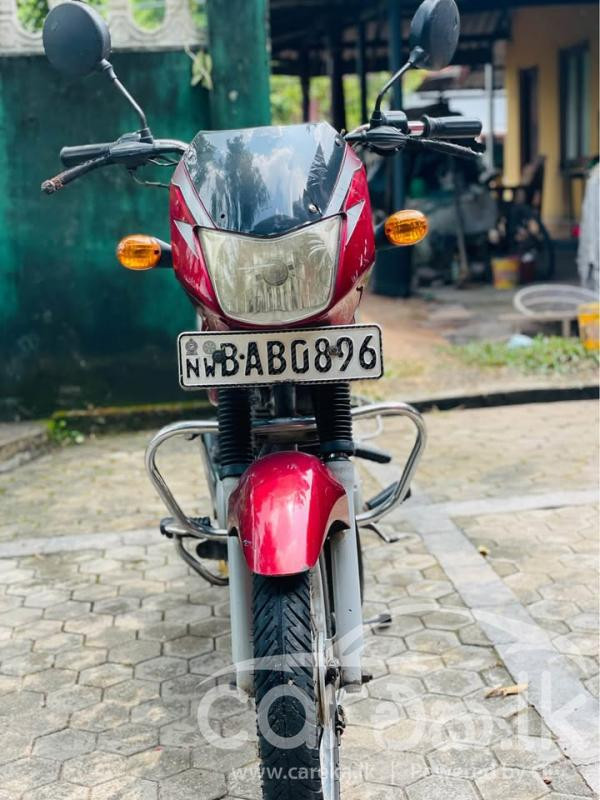 BAJAJ CT100 2013