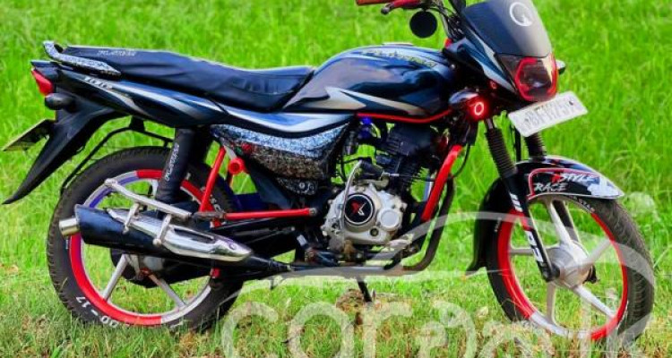 BAJAJ PLATINA 2017